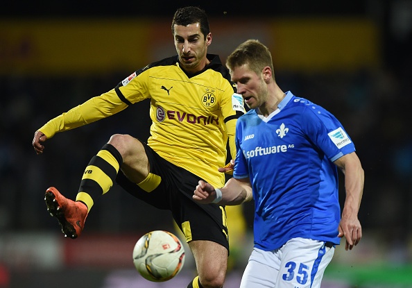 Dortmund ap sat Bayern sau chien thang Darmstadt hinh anh