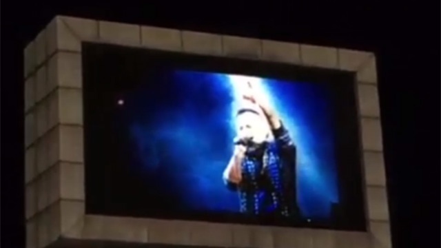 Co dong vien hat tuong nho nhac si Tran Lap hinh anh