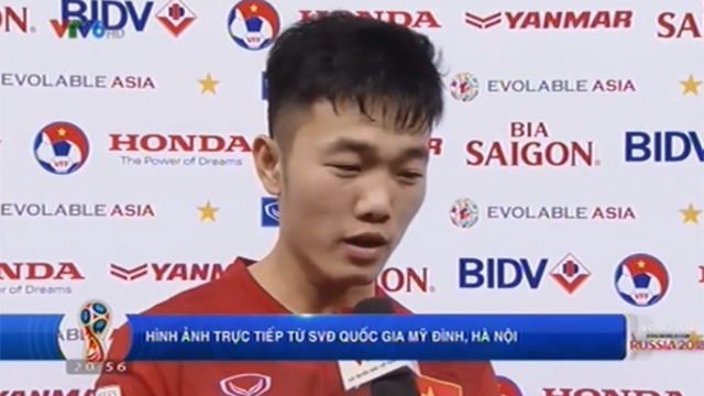 Xuan Truong tu hao duoc khoac ao tuyen Viet Nam hinh anh