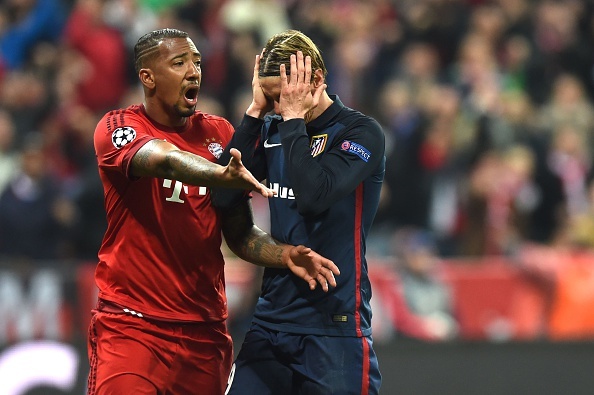 Tinh huong huong 11 m gay tranh cai cua Torres hinh anh