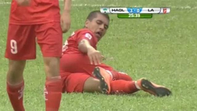 Tien dao HAGL bi gay chan hinh anh