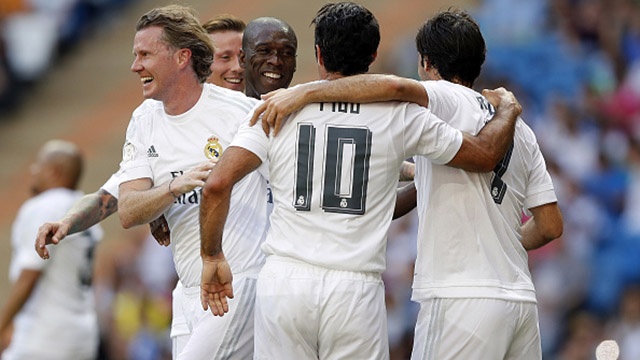 Video huyen thoai Real thang huyen thoai Ajax 3-1 hinh anh