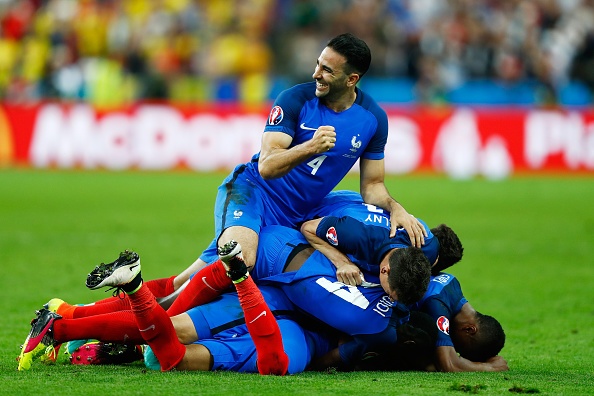 Highlights Euro 2016: Phap 2-1 Romania hinh anh