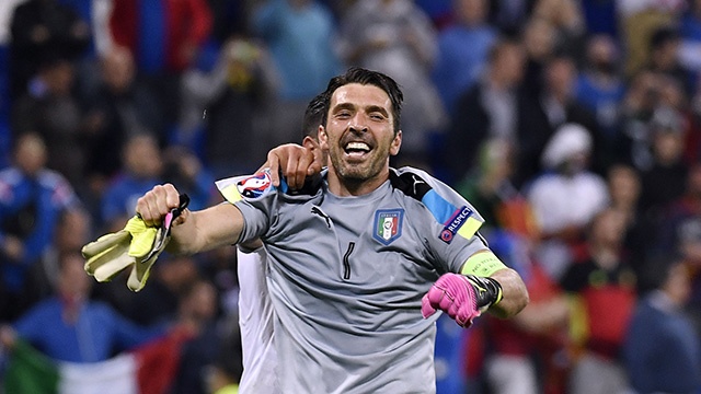 Highlights Euro 2016: Bi 0-2 Italy hinh anh