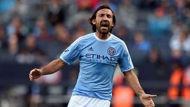 Pirlo sut phat dang cap khien thu mon dung nhin hinh anh