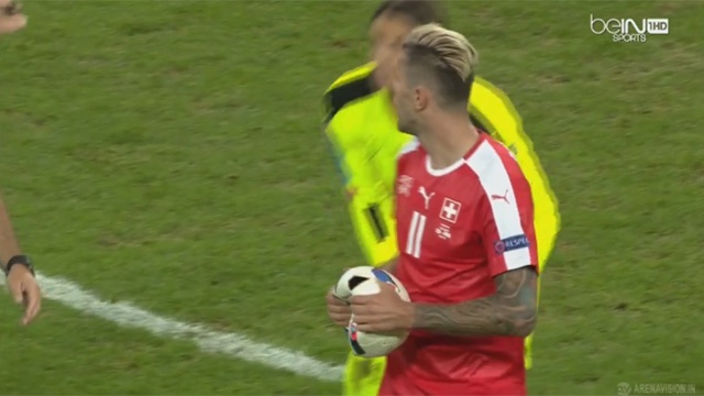 Tinh huong vo bong hiem thay tai Euro 2016 hinh anh