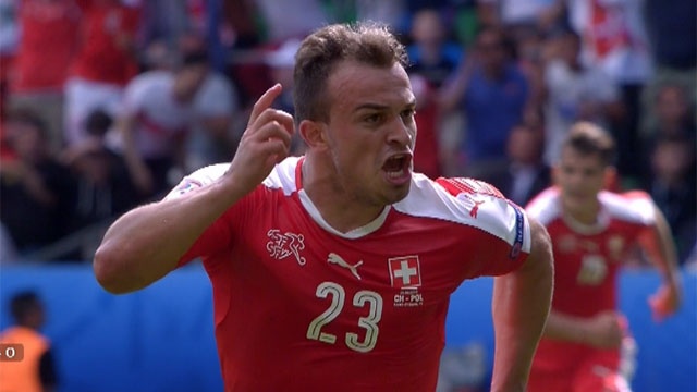 Sieu pham tung nguoi moc bong cua Shaqiri hinh anh