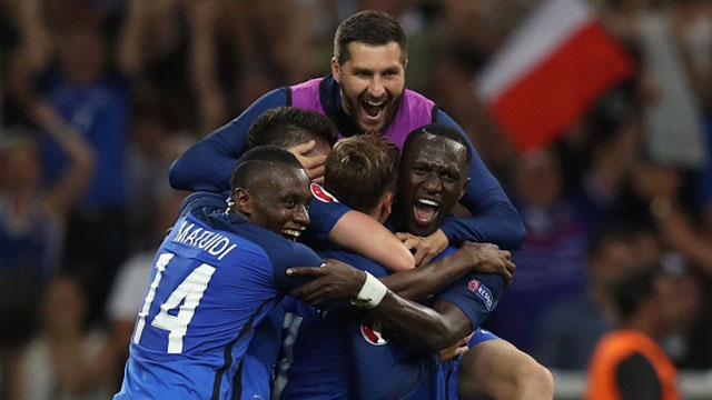 Tinh huong phong ngu nhu mo ngu cua hang thu tuyen Duc hinh anh