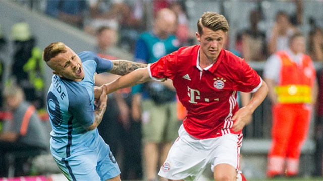 Ban thang may man giup Bayern thang Man City hinh anh