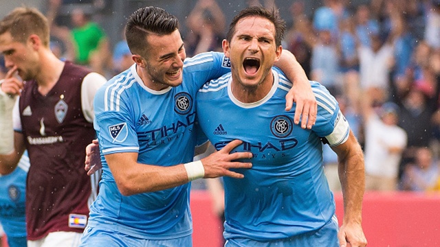 Lampard lap hat-trick dau tien tren dat My hinh anh