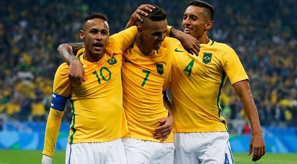 Ban thang o giay thu 14 cua Neymar hinh anh