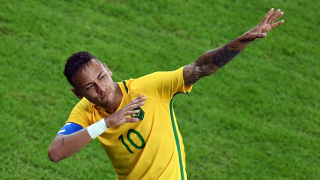 Pha sut phat qua kho cua Neymar hinh anh