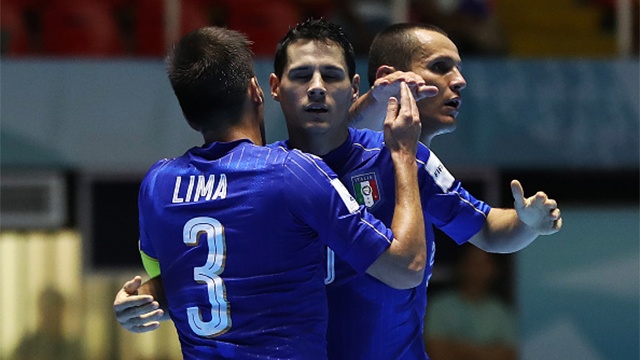 Highlights World Cup futsal: Italy 4-2 Paraguay hinh anh