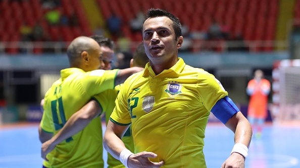 Falcao lap hat-trick trong chien thang 15-3 cua Brazil hinh anh