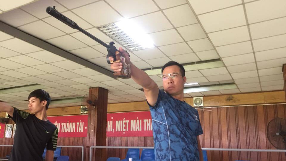 Mot ngay tap luyen cua xa thu Hoang Xuan Vinh hinh anh