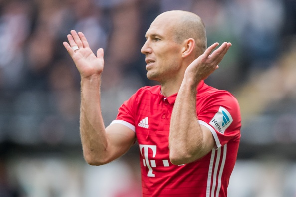 Frankfurt 2-2 Bayern Munich: Robben ghi ban dep mat hinh anh