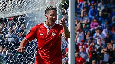 Nasri ghi ban giup Sevilla len ngoi dau bang hinh anh