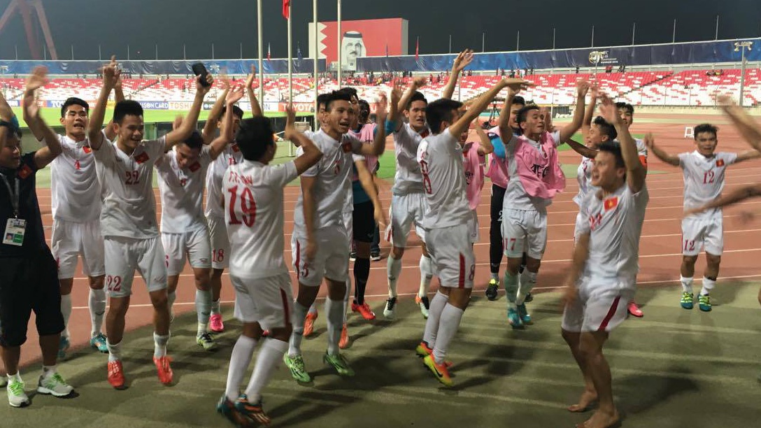 U19 Viet Nam hat 'Nhu co Bac Ho trong ngay vui dai thang' hinh anh