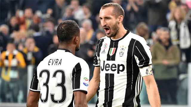 Chiellini lap cu dup giup Juventus thang dam Sampdoria hinh anh