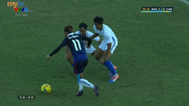 Tien dao Campuchia di bong ghi ban nhu Messi hinh anh