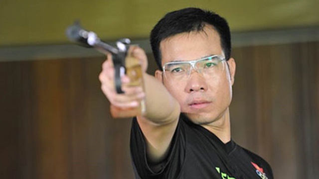 Hoang Xuan Vinh bieu dien ban 1 vien dan tat ngon nen hinh anh