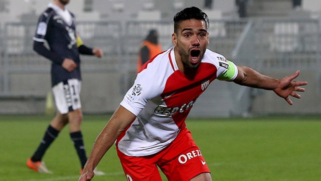 Falcao lap hat-trick giup Monaco tam dan dau Ligue 1 hinh anh