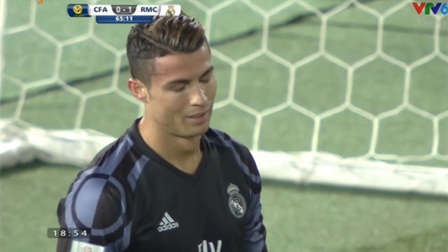 Pha xu ly sieu hai cua Ronaldo hinh anh
