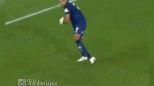 Nhung khoanh khac hai huoc trong bong da hinh anh