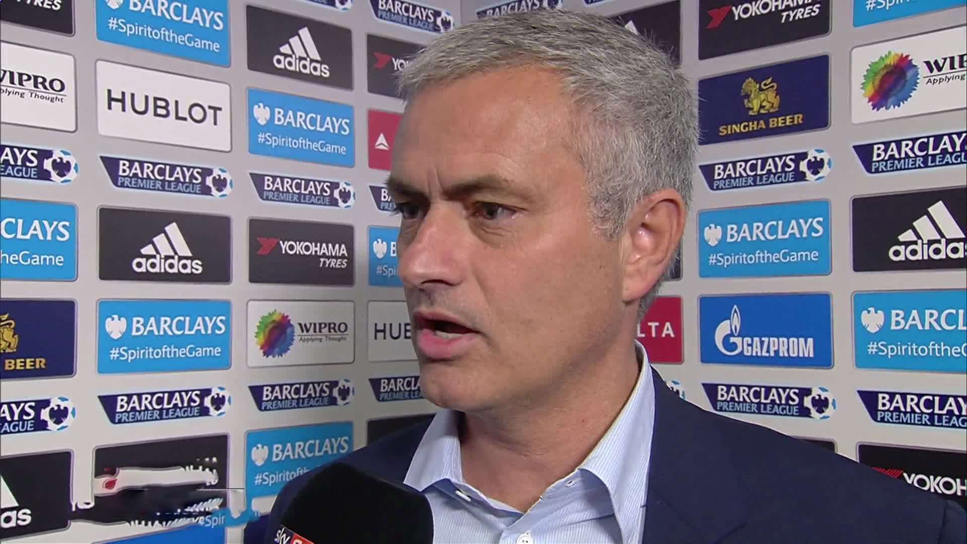Mourinho: MU khong theo duoi ky luc, diem so moi quan trong hinh anh