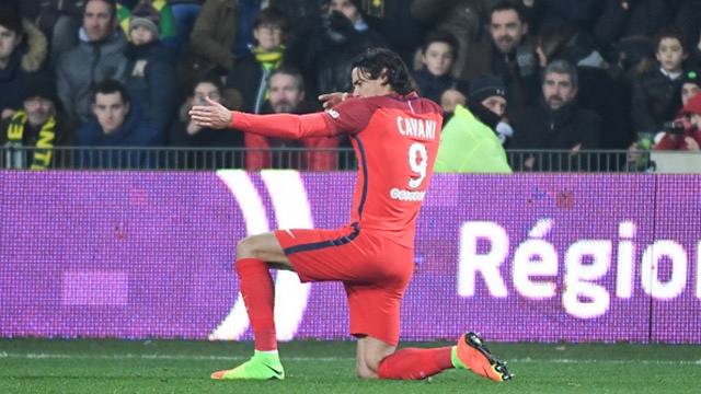 Pha sut phat khien thu mon doi phuong dung nhin cua Cavani hinh anh