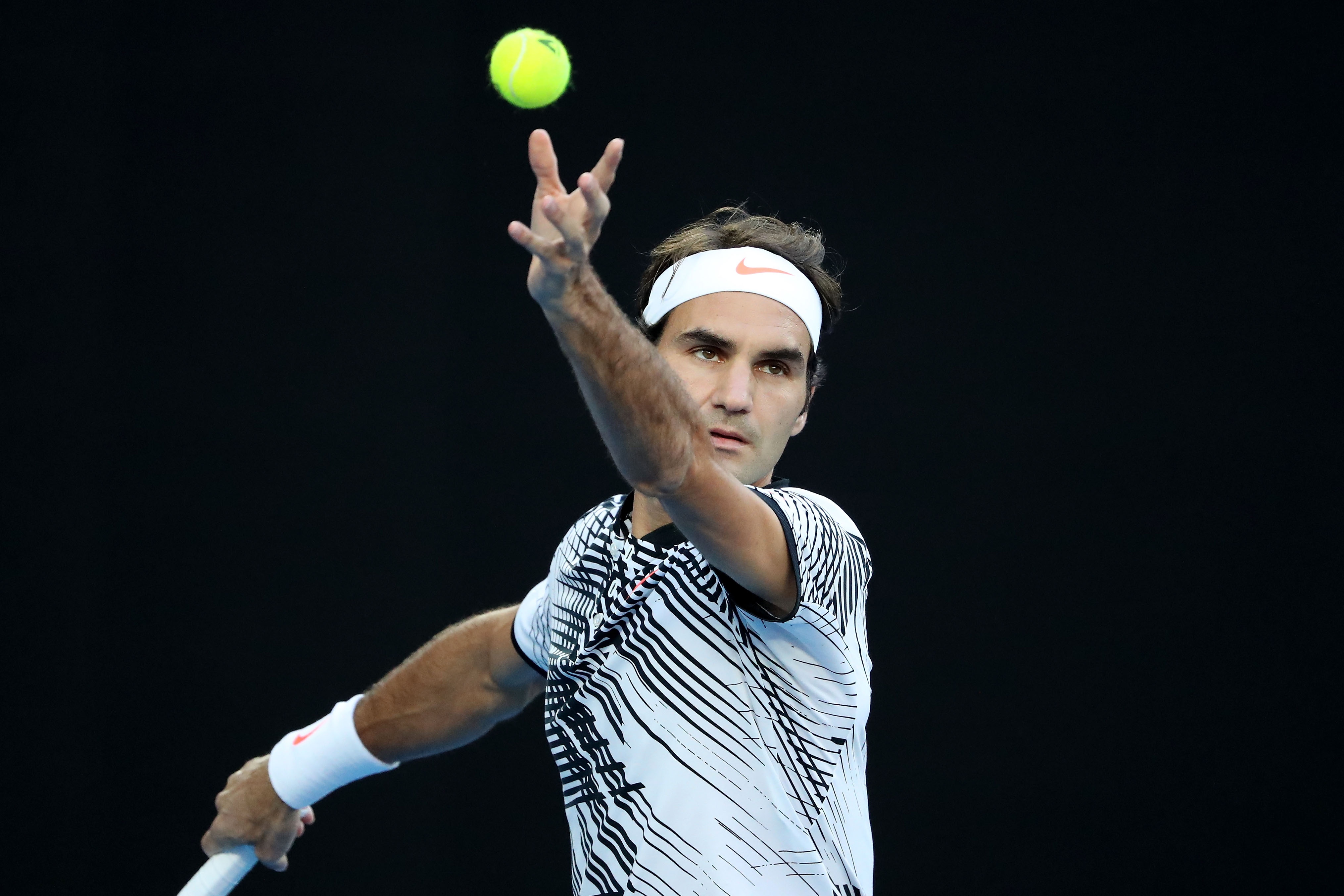 Roger Federer gianh quyen vao ban ket Uc mo rong 2017 hinh anh