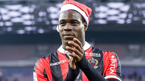 Balotelli ghi ban giup Nice tro lai ngoi dau hinh anh
