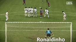 5 sieu pham da phat cua Barcelona o cup chau Au hinh anh