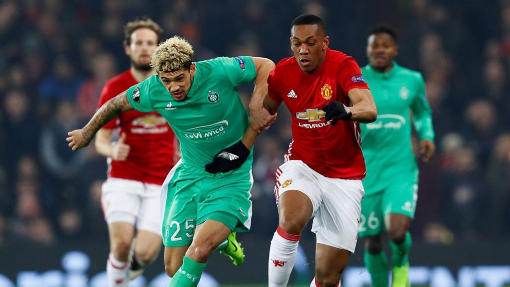 Toan canh luot di vong 1/16 Europa League hinh anh