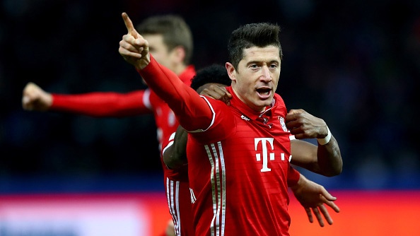 Lewandowski giup Bayern vat va cam hoa Hertha Berlin hinh anh