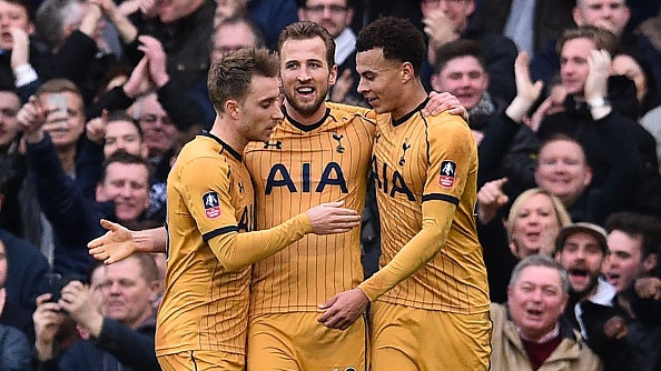 Harry Kane lap hat-trick giup Tottenham vao tu ket FA Cup hinh anh