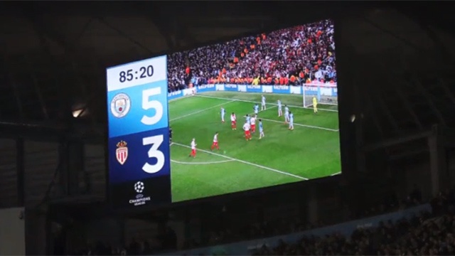 Nhung con so thu vi luot di vong knock-out Champions League hinh anh