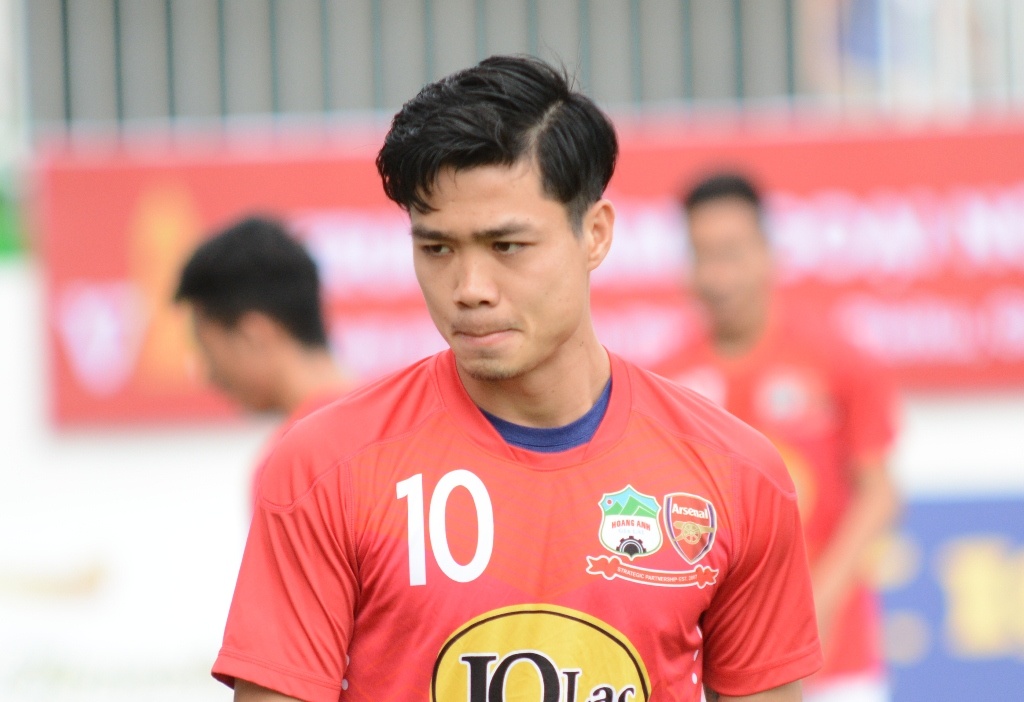 Fact #1: HAGL san bang diem so ca mua truoc chi sau 7 vong hinh anh