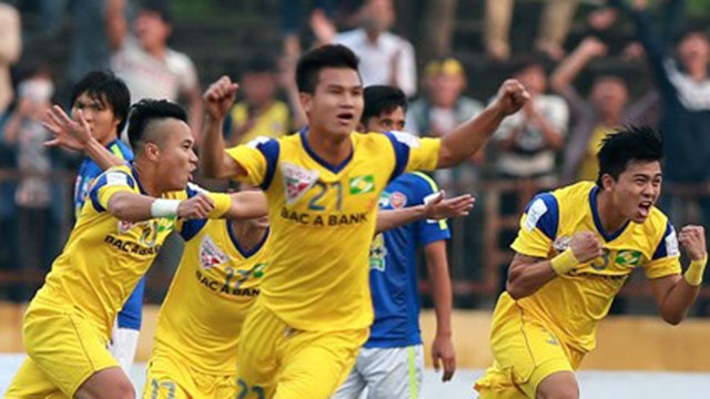 Video tran hoa kich tinh giua SLNA vs CLB Binh Duong hinh anh