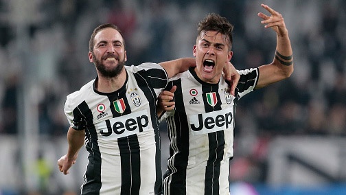 Qua 11 m gay tranh cai giup Juventus danh bai AC Milan hinh anh