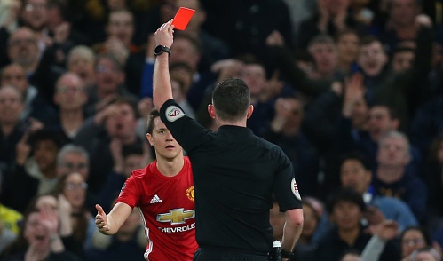 Hai the vang gay tranh cai cua Herrera hinh anh