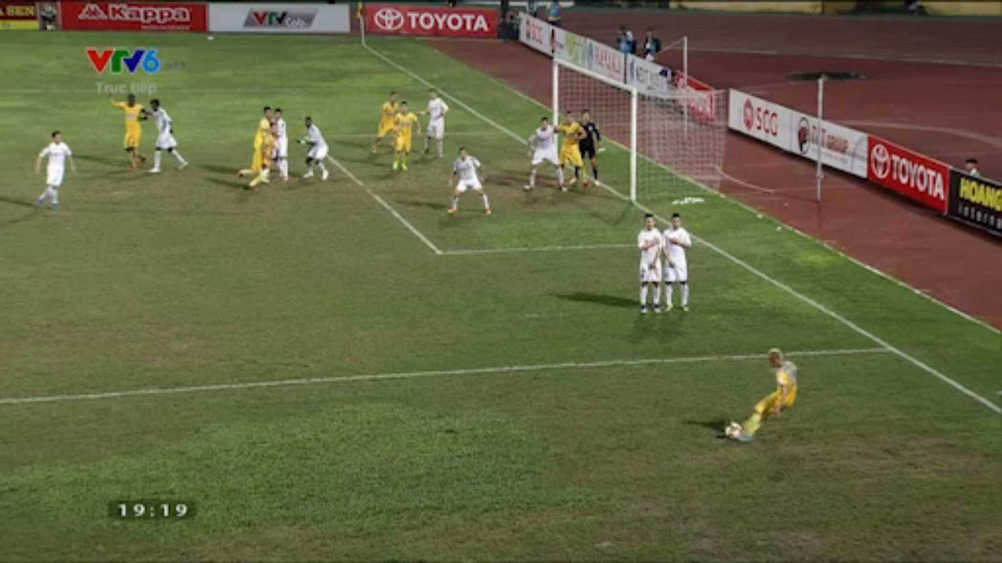 Tinh huong trong tai khong cong nhan ban thang cua CLB Thanh Hoa hinh anh