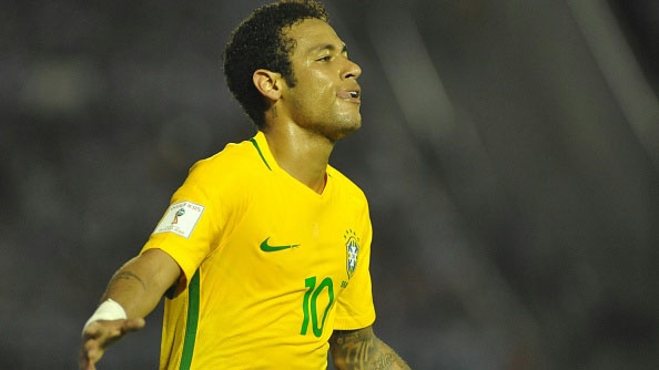 Pha lop bong dang cap cua Neymar hinh anh