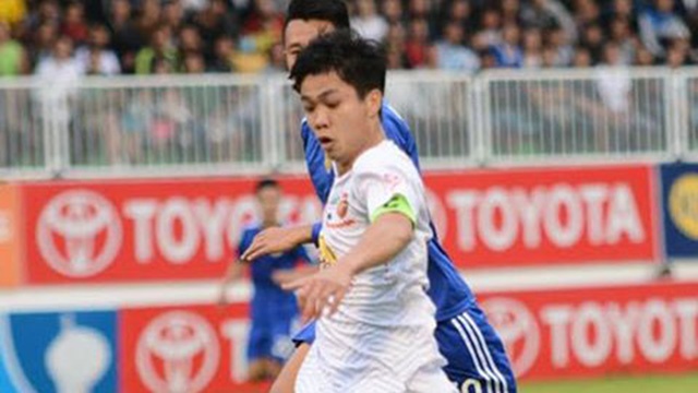 Cong Phuong gop mat trong doi hinh tieu bieu vong 11 V.League hinh anh