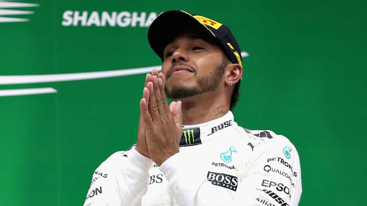 Highlights F1: Hamilton vo dich Chinese Grand Prix 2017 hinh anh