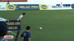 Cong Phuong dan dau 5 cau thu ghi ban dep nhat vong 12 V.League hinh anh