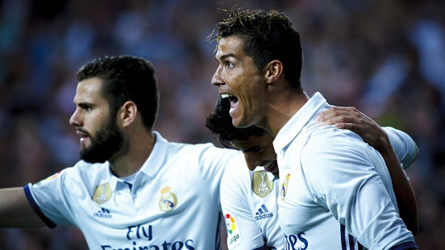 Man trinh dien an tuong cua Ronaldo truoc Sevilla hinh anh