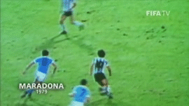 Nhung pha bong an tuong cua Maradona, Ronaldinho o U20 World Cup hinh anh