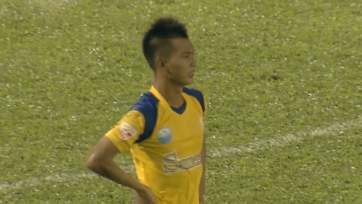 Pha da phan luoi nha kho tin o V.League hinh anh