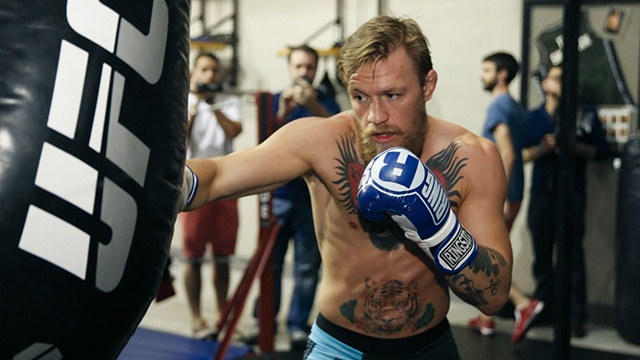 McGregor tap luyen cho ngay thuong dai voi Mayweather hinh anh